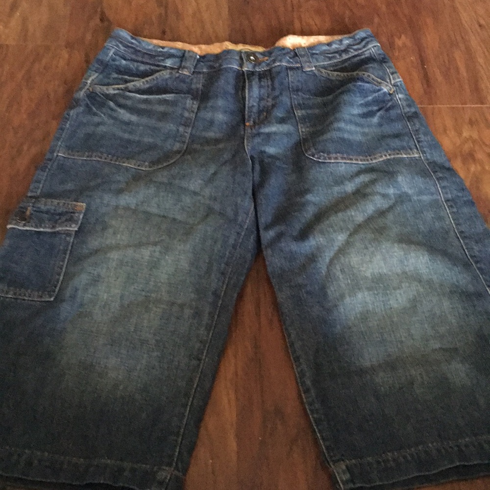 Woman’s short